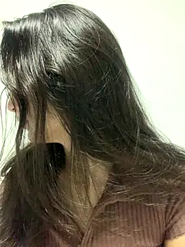 Bella still online show from 23, 9, 2025