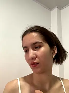 Bella still online show from 6, 1, 2026