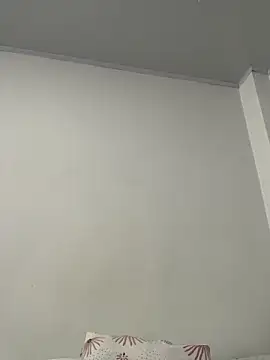 Bella still online show from 17, 2, 2026