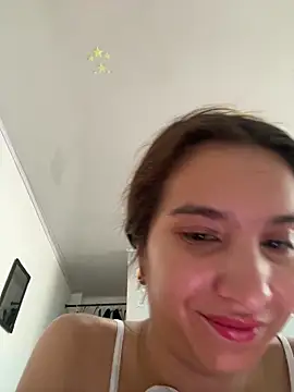 Bella still online show from 7, 4, 2026