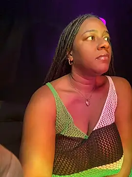 xoxoHotCoCo online show from 28, 4, 2026