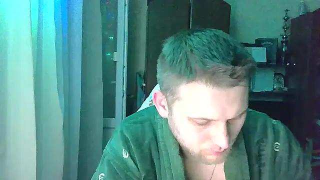 Snapshot of HunterOnBoobs chatting on 5, 3, 2025 HunterOnBoobs online show from 5, 3, 2025