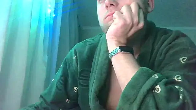 Snapshot of HunterOnBoobs chatting on 19, 2, 2025 HunterOnBoobs online show from 19, 2, 2025