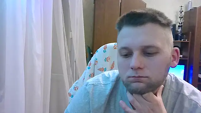 Snapshot of HunterOnBoobs chatting on 6, 3, 2025 HunterOnBoobs online show from 6, 3, 2025