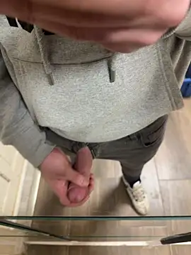 Snapshot of Klaus298 chatting on 5, 2, 2026 Klaus298 online show from 5, 2, 2026