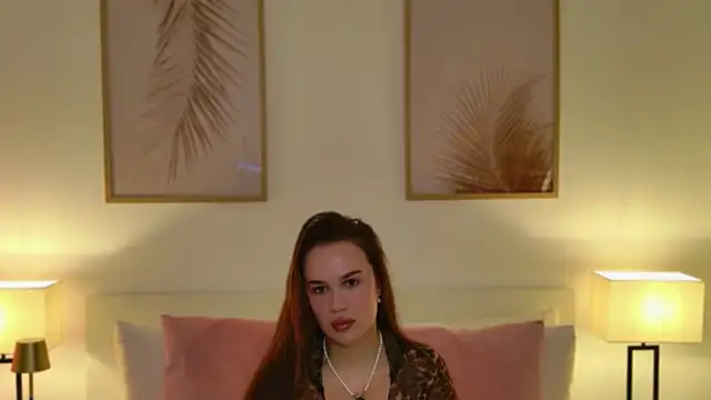 GoddessRoxana online show from 17, 6, 2026