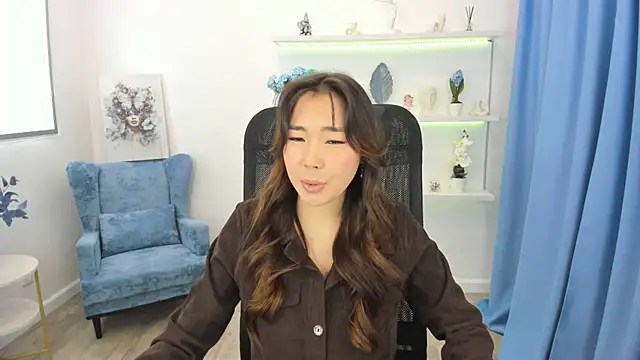 AnnaReyla online show from 8, 10, 2025