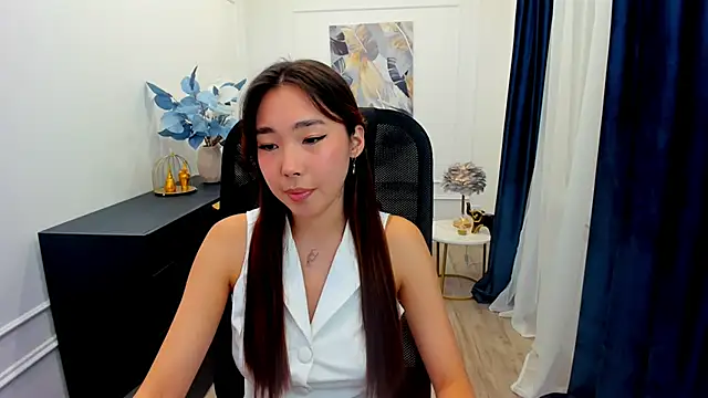 AnnaReyla online show from 14, 9, 2025