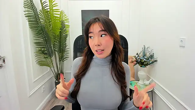 AnnaReyla online show from 9, 10, 2025