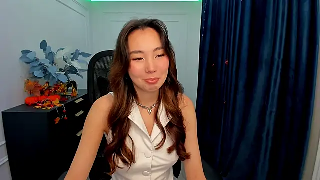 AnnaReyla online show from 25, 10, 2025