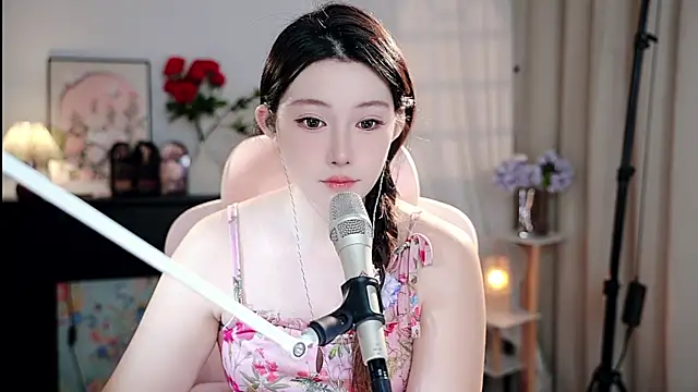 Snapshot of Dou-Dou-er chatting on 26, 9, 2025 Dou-Dou-er online show from 26, 9, 2025