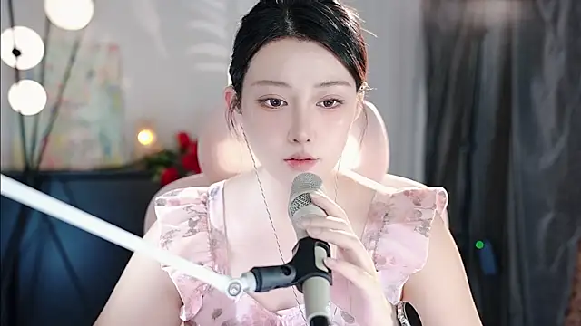 Snapshot of Dou-Dou-er chatting on 20, 9, 2025 Dou-Dou-er online show from 20, 9, 2025