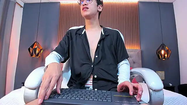 Cum hunters online show from 24, 9, 2025