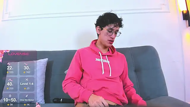 Snapshot of Cum_hunters chatting on 14, 5, 2026 Cum hunters online show from 14, 5, 2026