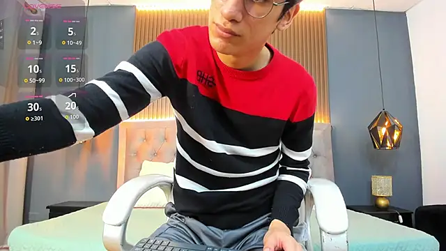 Cum hunters online show from 7, 10, 2025