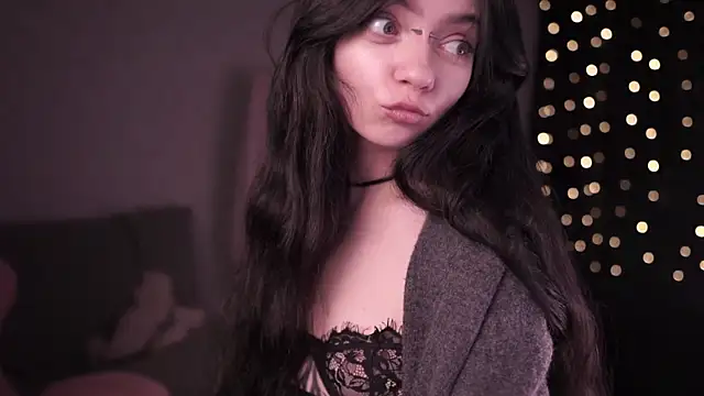 Snapshot of miuri_miy chatting on 24, 7, 2026 miuri miy online show from 24, 7, 2026