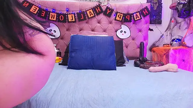 Snapshot of Auroraa_miller chatting on 20, 10, 2025 Auroraa miller online show from 20, 10, 2025