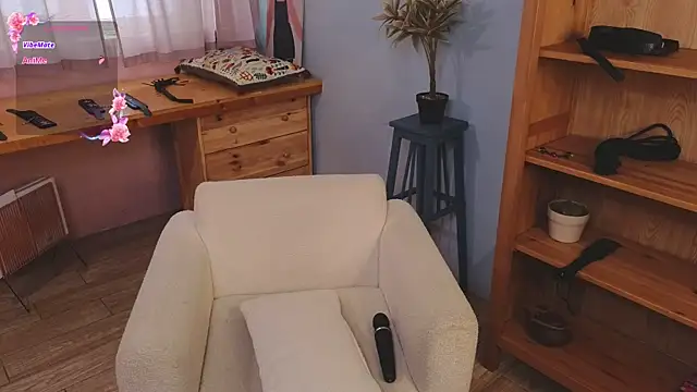 Snapshot of too_sexxxy chatting on 20, 9, 2025 too sexxxy online show from 20, 9, 2025