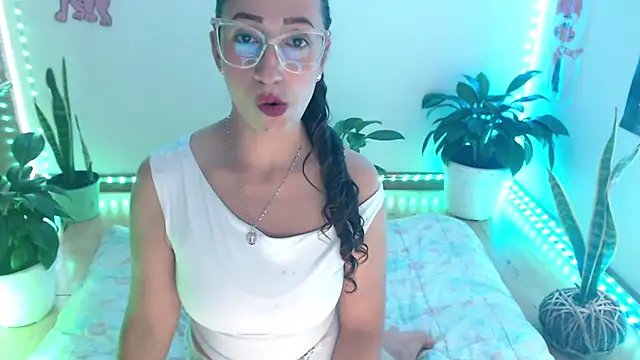 samy love35 online show from 16, 4, 2026