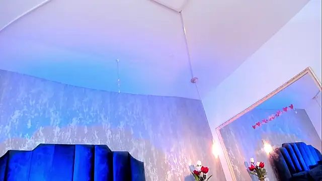 Isis ariany  online show from 8, 11, 2025