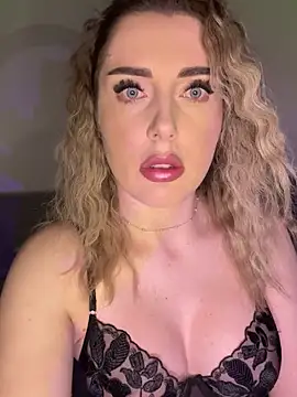 LunaDiamondX online show from 22, 1, 2025