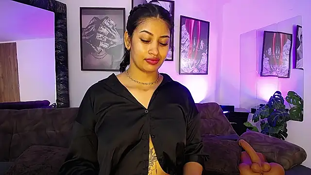 loretahorny online show from 7, 1, 2026