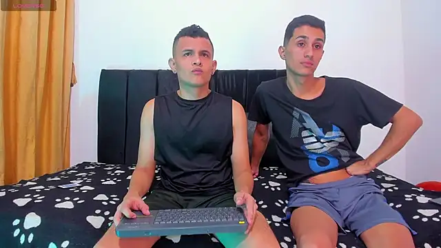 CoupleTwink12 online show from 21, 11, 2025