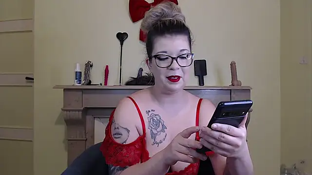 Snapshot of kamilalova chatting on 12, 5, 2026 kamilalova online show from 12, 5, 2026
