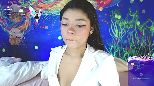 lucie petite online show from 22, 12, 2025