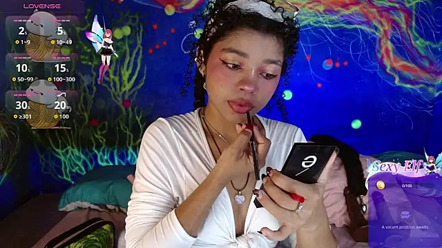 lucie petite online show from 28, 2, 2026