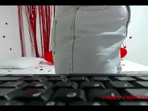 Snapshot of lana_roman chatting on 14, 2, 2025 lana roman online show from 14, 2, 2025