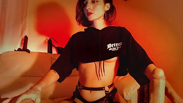 MistressLacey online show from 15, 2, 2026