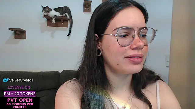 Snapshot of crystalll_room chatting on 20, 9, 2025 crystalll room online show from 20, 9, 2025