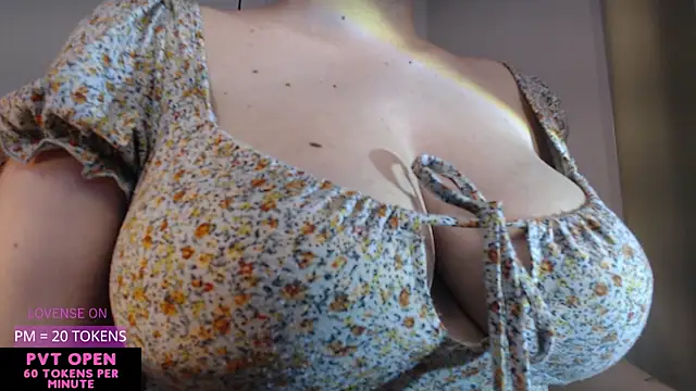 crystalll room online show from 30, 3, 2026