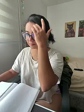 miilaklum online show from 5, 4, 2026