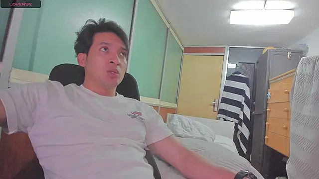 RagnarLothbrokXX online show from 17, 2, 2025