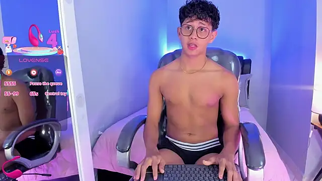 Snapshot of Dawn16_ chatting on 30, 11, 2025 Dawn16 online show from 30, 11, 2025