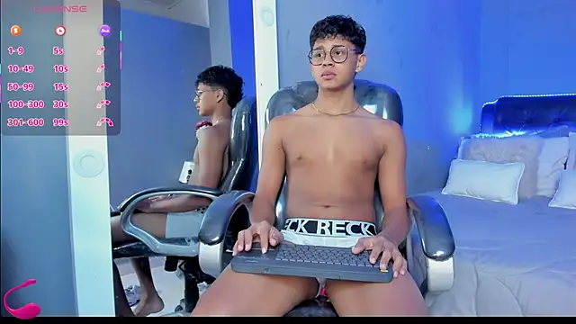 Snapshot of Dawn16_ chatting on 4, 11, 2025 Dawn16 online show from 4, 11, 2025