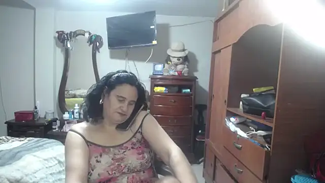 jazmin mature  online show from 10, 3, 2026