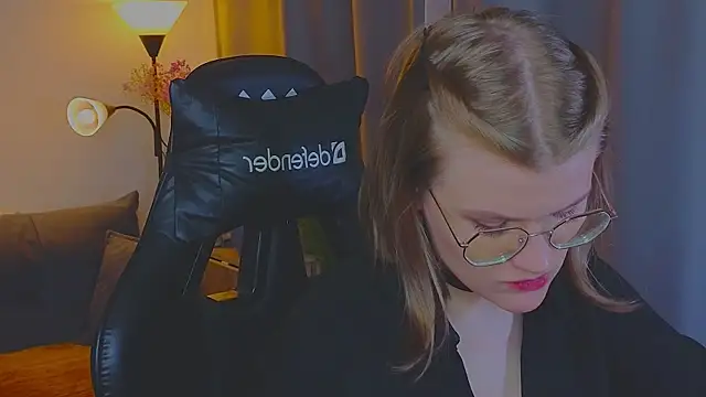  JessieVibes online show from 4, 4, 2026