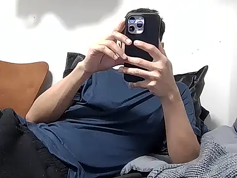 Snapshot of PerroDemonioHot chatting on 19, 12, 2025 PerroDemonioHot online show from 19, 12, 2025