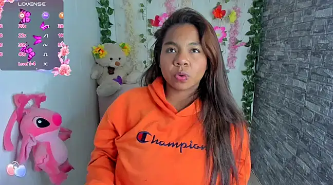 naty jhonsom  online show from 10, 3, 2025