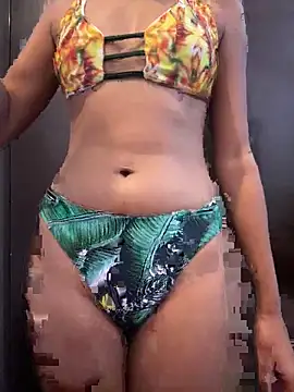 Snapshot of Charlieangel01 chatting on 29, 11, 2025 Charlieangel01 online show from 29, 11, 2025