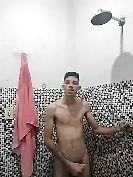 Snapshot of welitonzz28 chatting on 12, 5, 2026 welitonzz28 online show from 12, 5, 2026