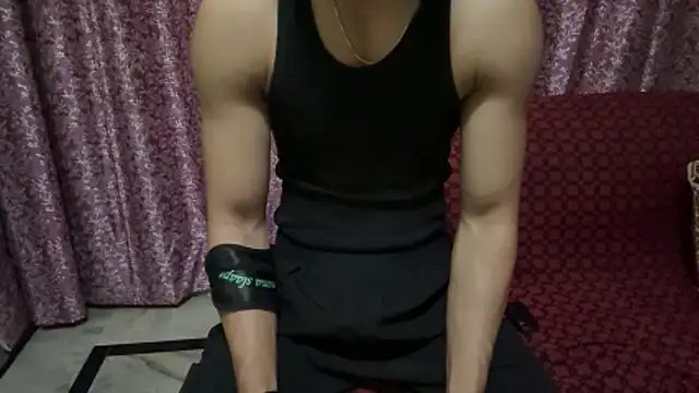 hot hunk boy online show from 1, 3, 2026