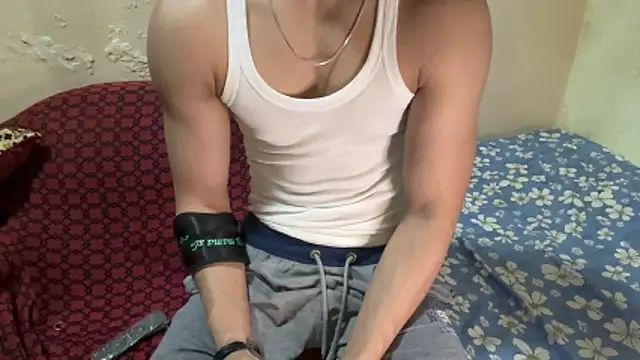 hot hunk boy online show from 26, 2, 2026