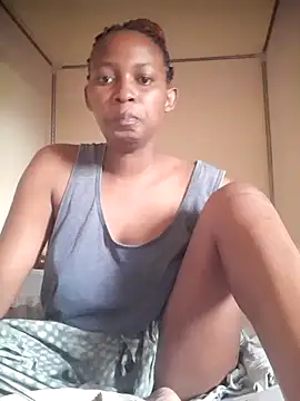 Snapshot of hungrydog18 chatting on 3, 10, 2025 hungrydog18 online show from 3, 10, 2025