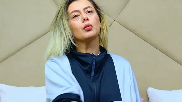 ChloeFrost online show from 12, 5, 2026