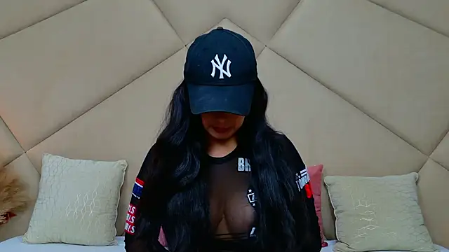 Snapshot of ChloeFrost chatting on 3, 10, 2025 ChloeFrost online show from 3, 10, 2025