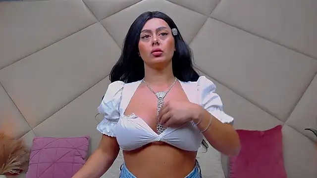 Snapshot of ChloeFrost chatting on 9, 9, 2025 ChloeFrost online show from 9, 9, 2025